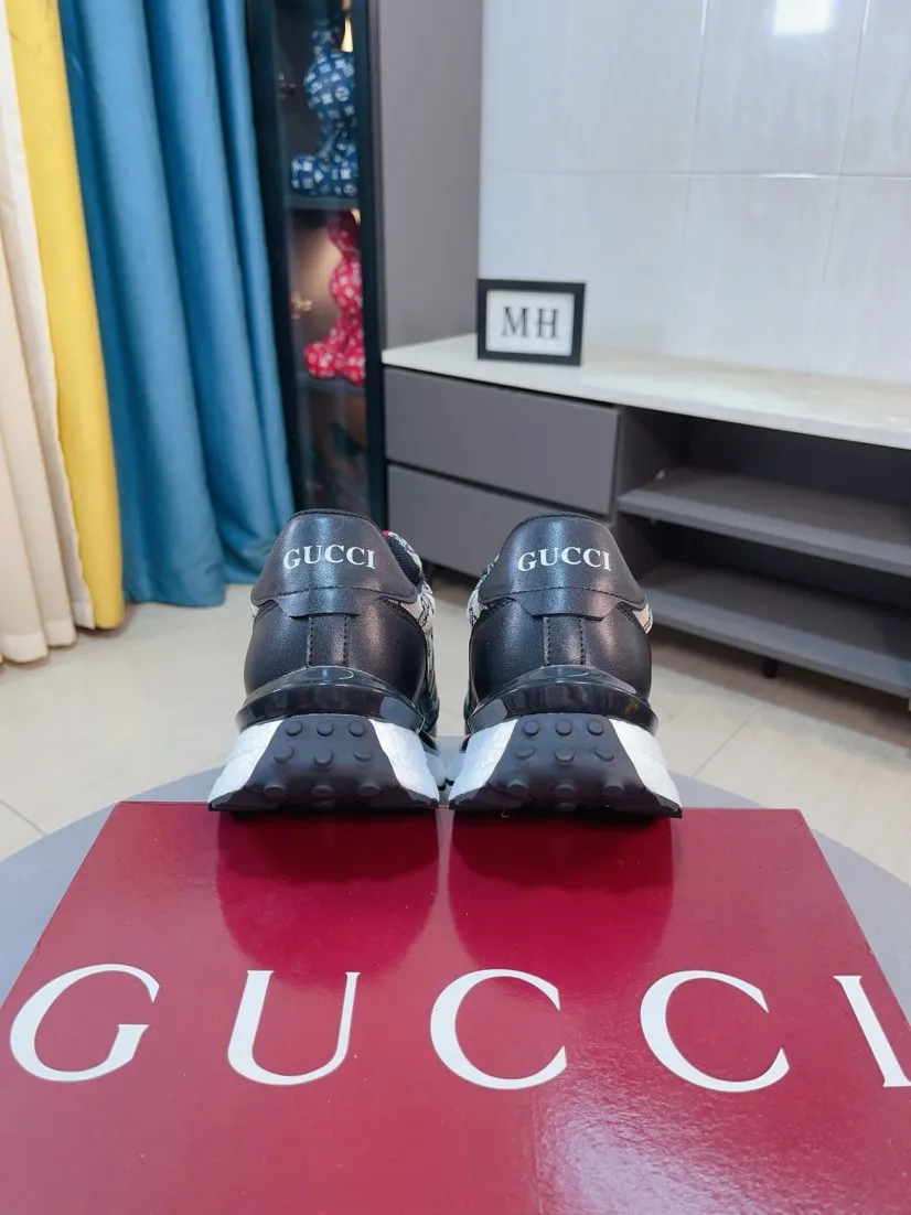 Men's shoes 💰458🌹🌹GUCCI [Gucci] New high-end brand of men's shoes, the latest fashionable casual men's shoes, trendy and versatile, relaxed and sporty style, uppers imported from Italy, first-layer cowhide, genuine leather lining, and ultra-fine workmanship. Original personalized fashionable rubber wear-resistant outsole, light and comfortable on the foot, size 38-44